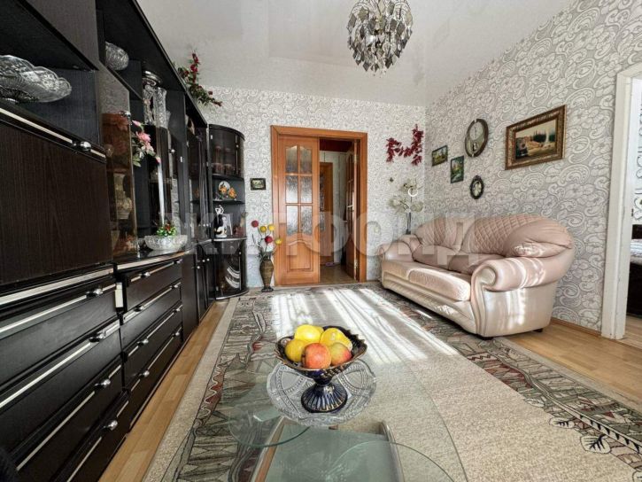 4-комн квартира Ленина проспект, д.57