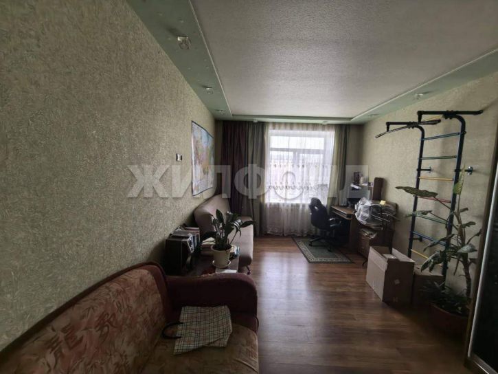 3-комн квартира Вагоностроителей проспект, д.2