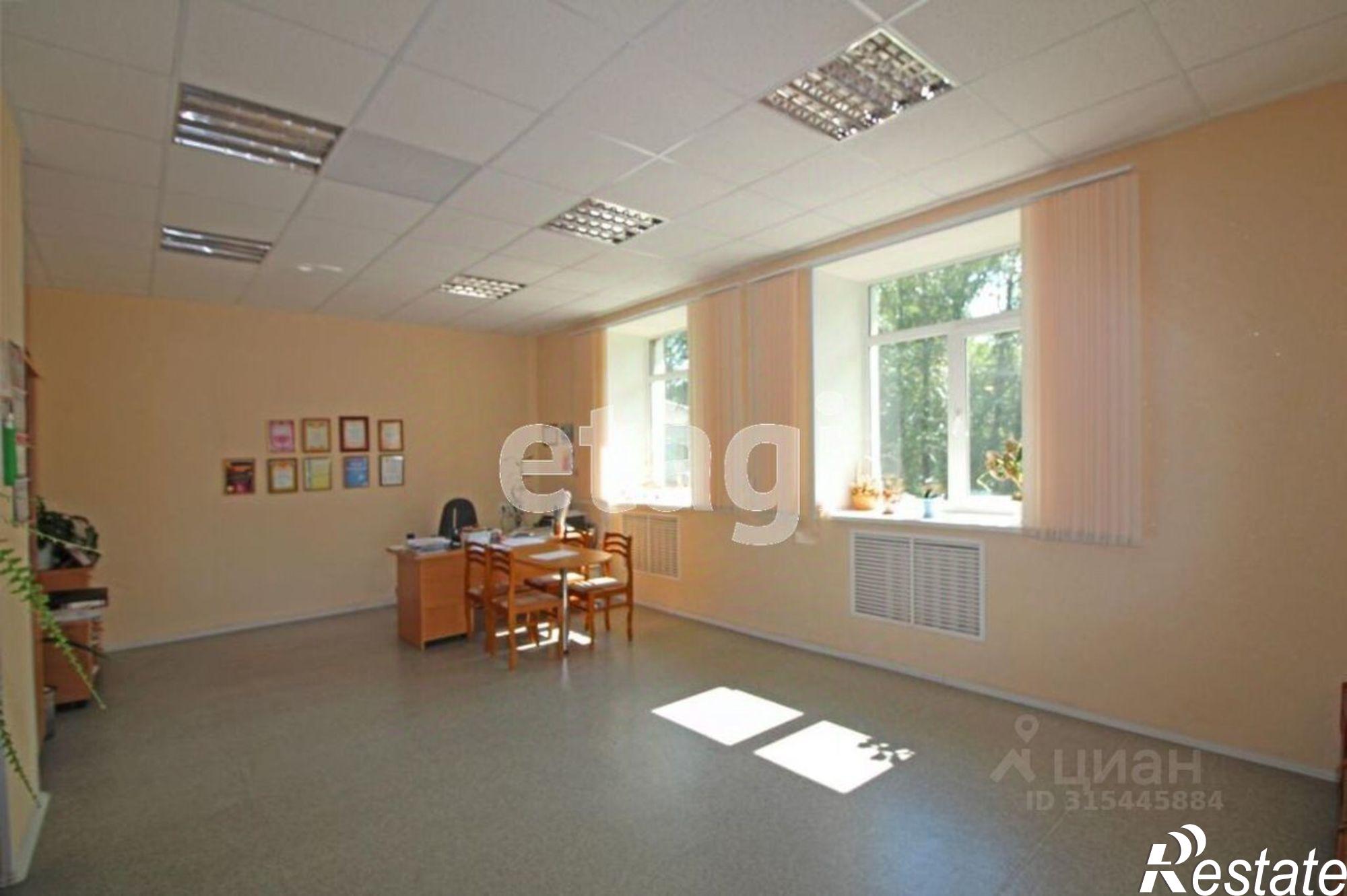 Сдать офис, помещение под офис за 28 033 рублей на Северное шоссе, 21