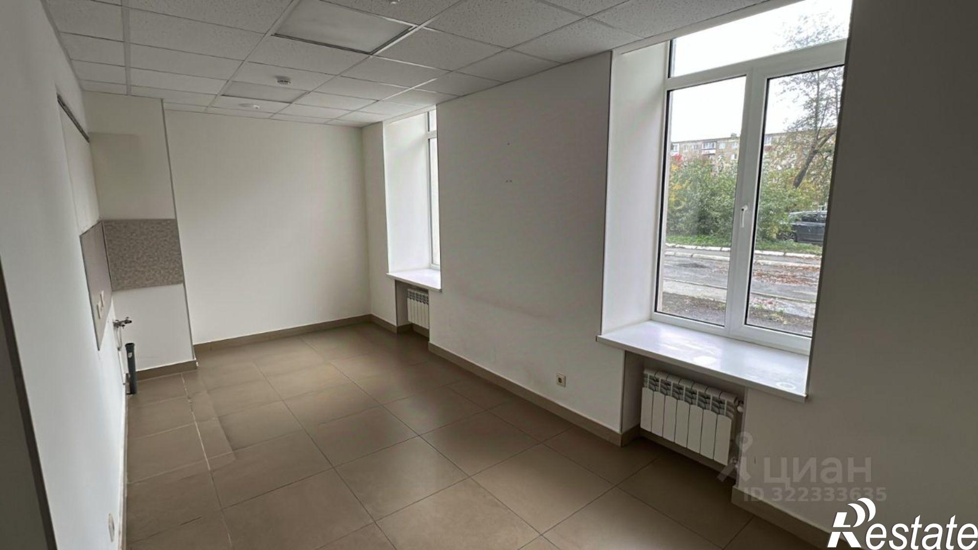 Сдать торговое помещение за 80 001 рублей на ул Фрунзе, 58/33