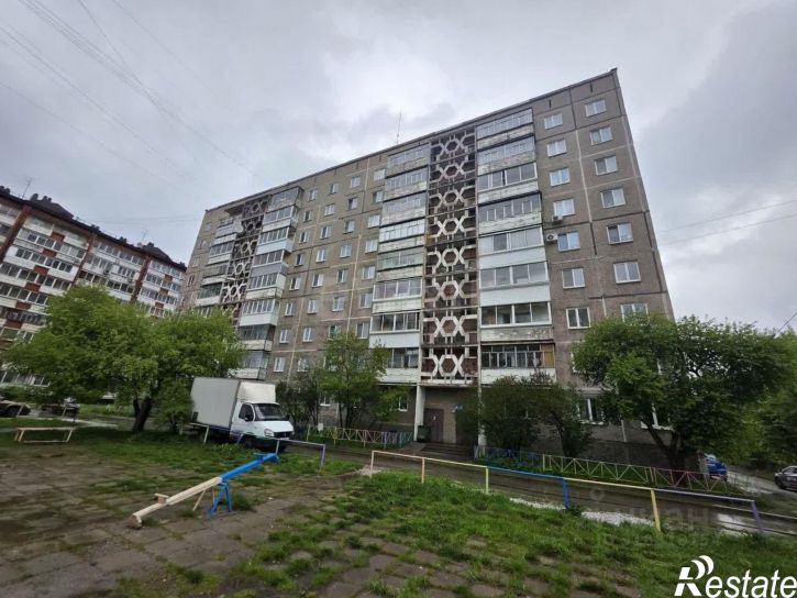 3-комн квартира улица Космонавтов, 4,  д. 4