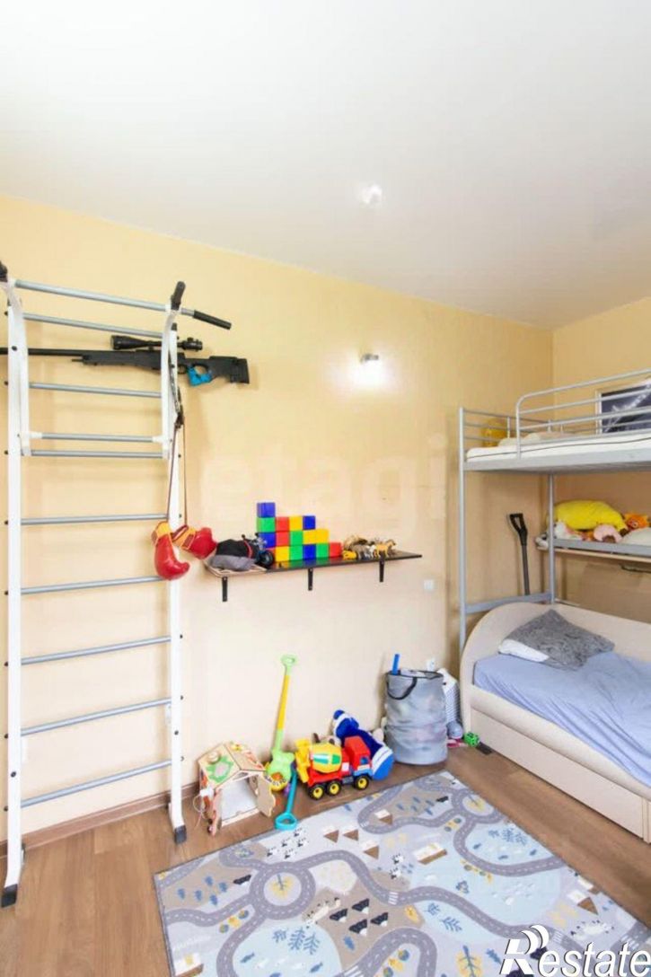 3-комн квартира Черноморская улица, 100,  д. 100