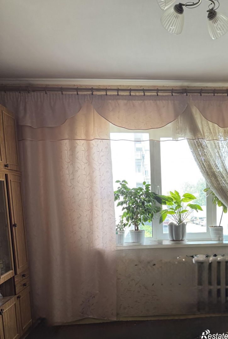 4-комн квартира Верхняя Черепанова, 19А