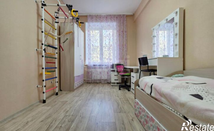 3-комн квартира пр-кт Вагоностроителей, 3,  д. 3