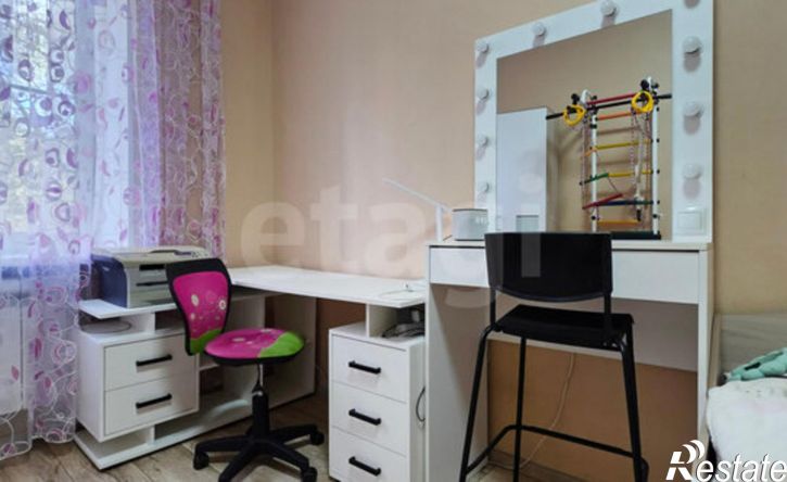 3-комн квартира пр-кт Вагоностроителей, 3,  д. 3